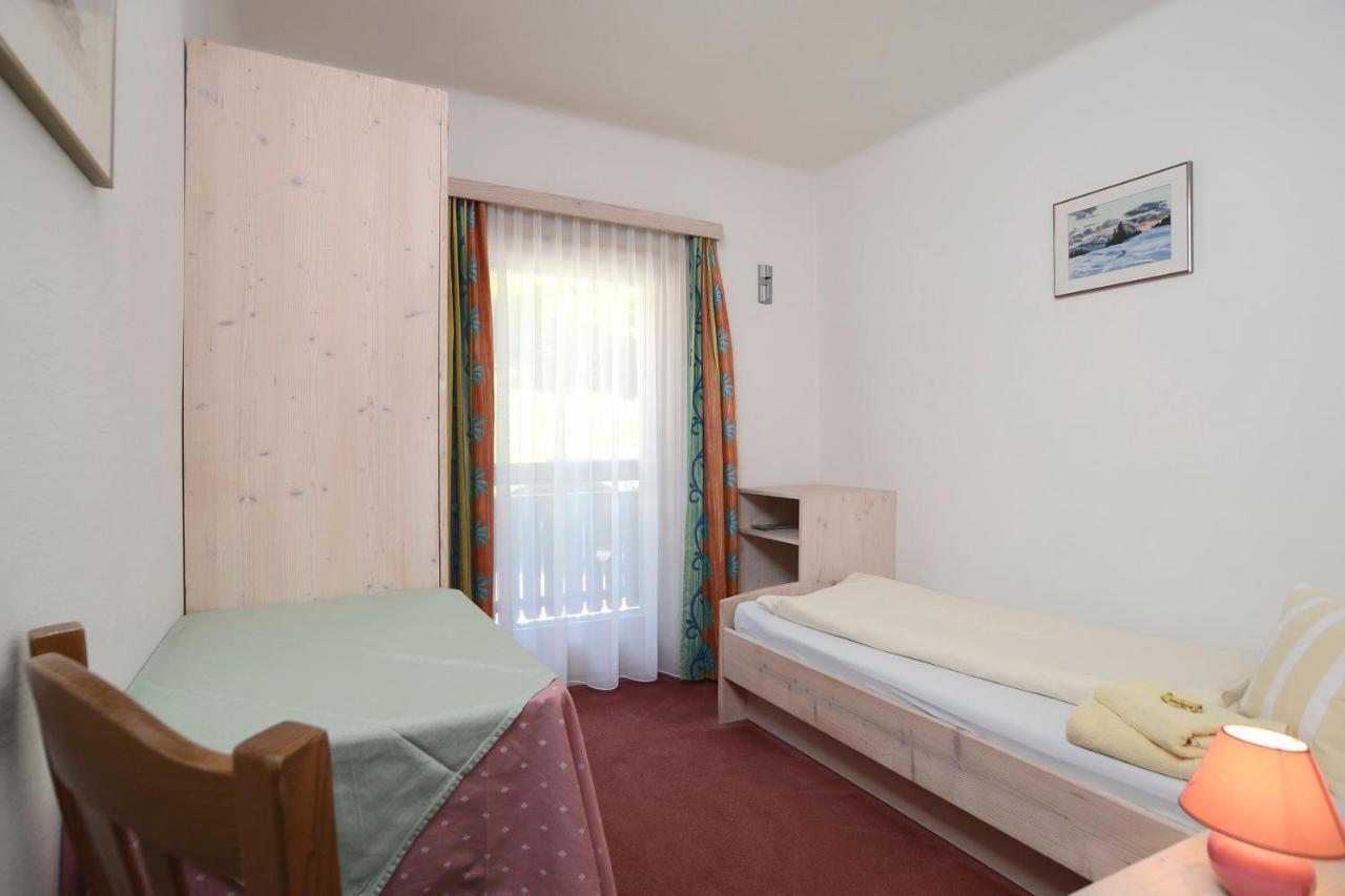 Landhaus Alpenrose - Feriendomizile Pichler Heiligenblut Extérieur photo