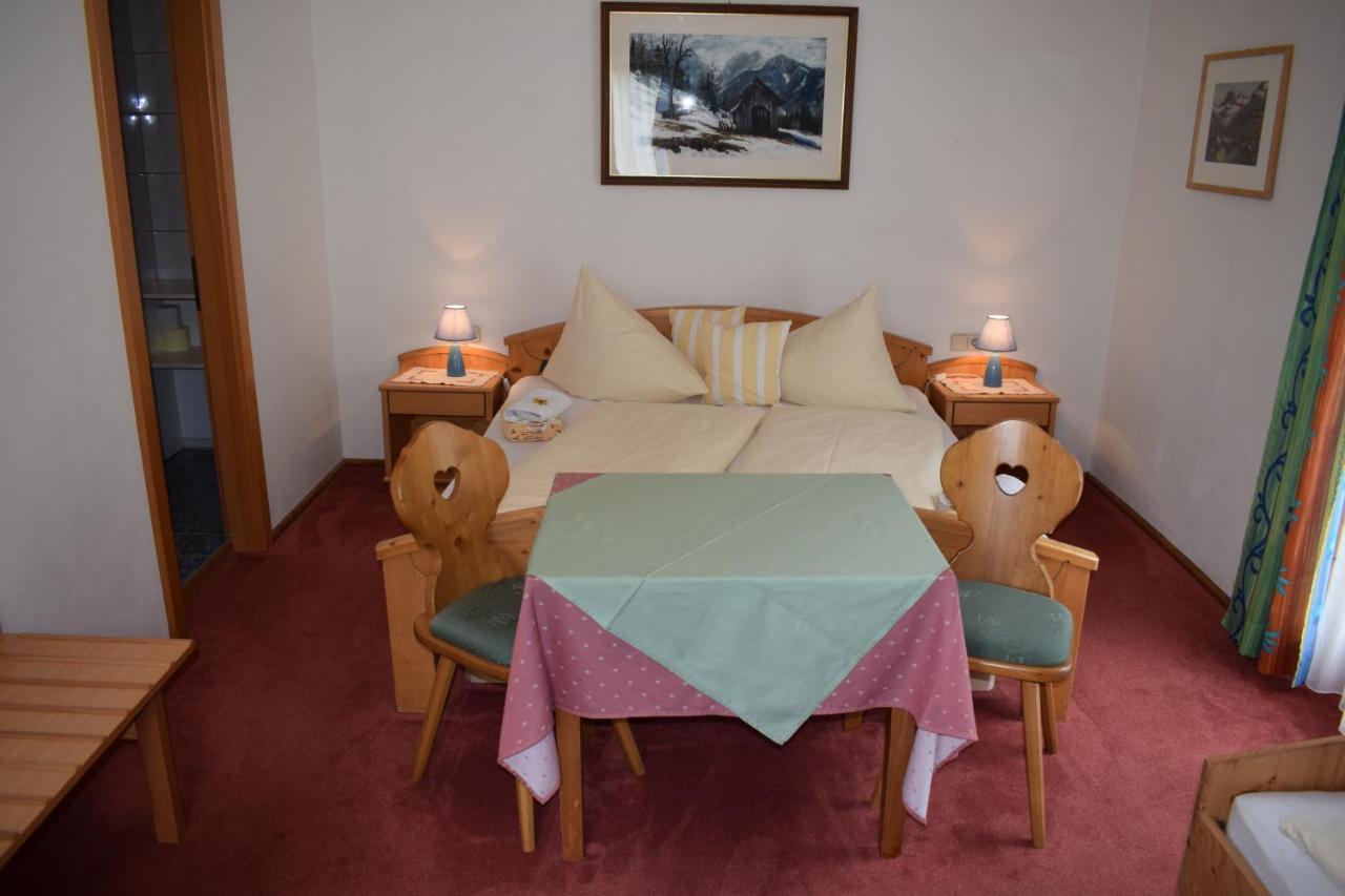 Landhaus Alpenrose - Feriendomizile Pichler Heiligenblut Extérieur photo