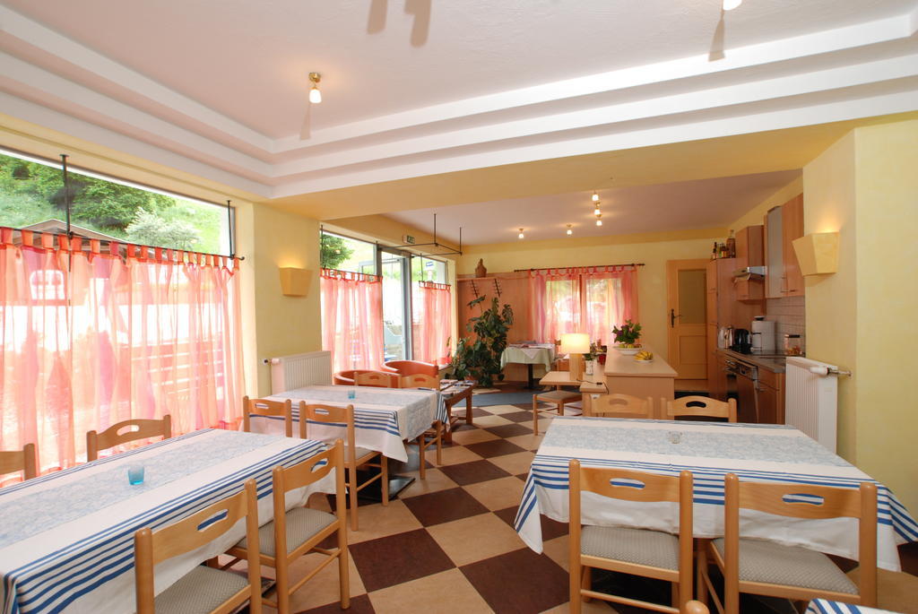 Landhaus Alpenrose - Feriendomizile Pichler Heiligenblut Chambre photo
