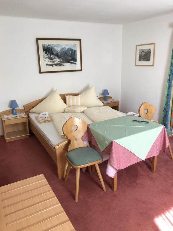 Landhaus Alpenrose - Feriendomizile Pichler Heiligenblut Extérieur photo