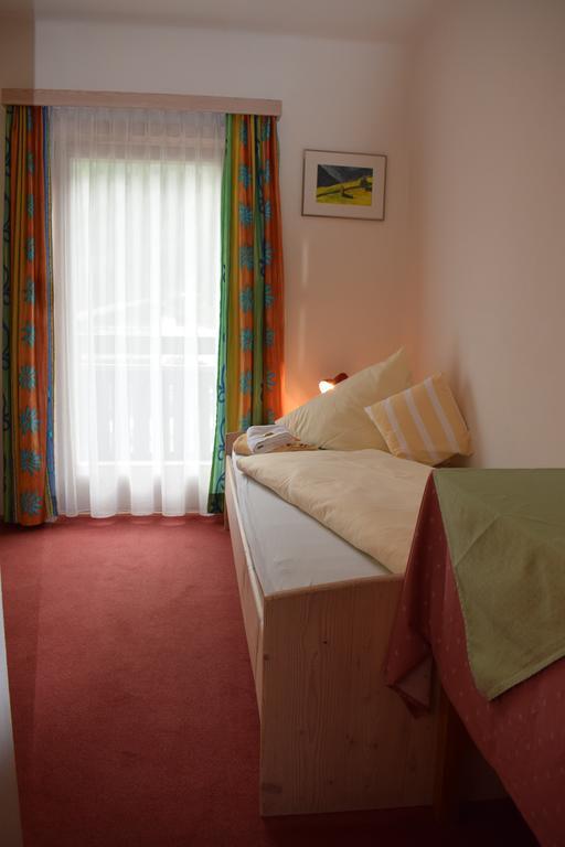 Landhaus Alpenrose - Feriendomizile Pichler Heiligenblut Extérieur photo